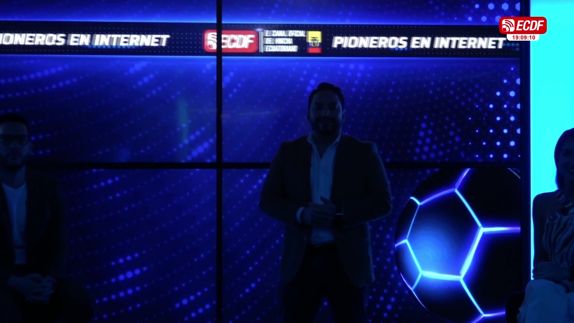F DE FUTBOL / BARCELONA ES DERROTADO POR EL ÚLTIMO DE LA TABLA